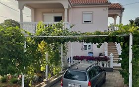 Apartmani Mirela